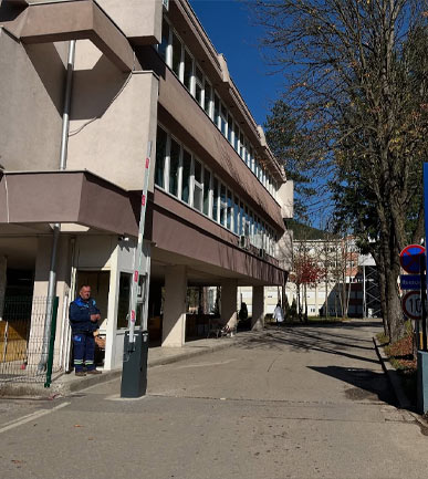 Služba