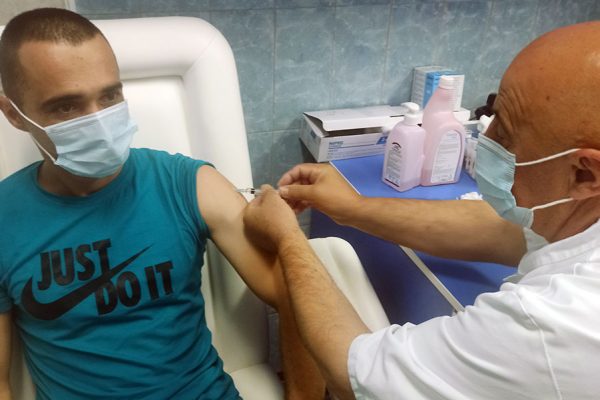 Nastavljena vakcinacija u Univerzitetskoj bolnici Foča